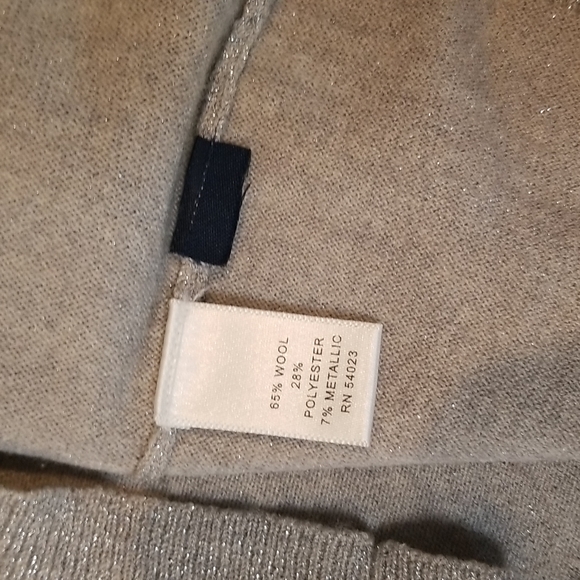 BANANA REPUBLIC Silver Sparkly Italian Wool Crewneck Sweater - Picture 9 of 10